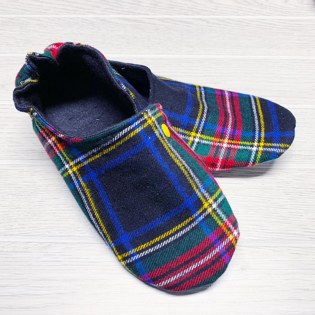 Blanket Scarf Slippers - MEDIUM