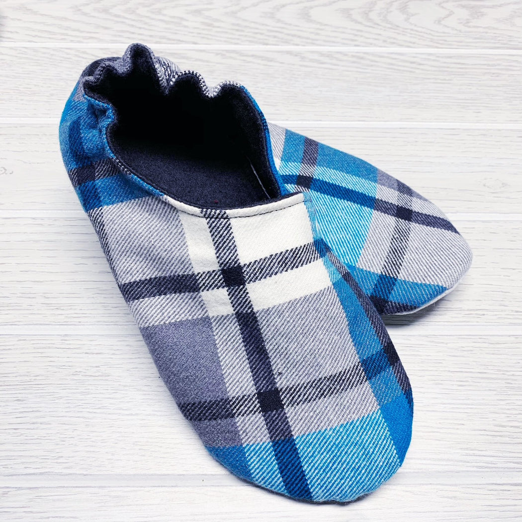 Slippers + Bright Black Candles Gift Set